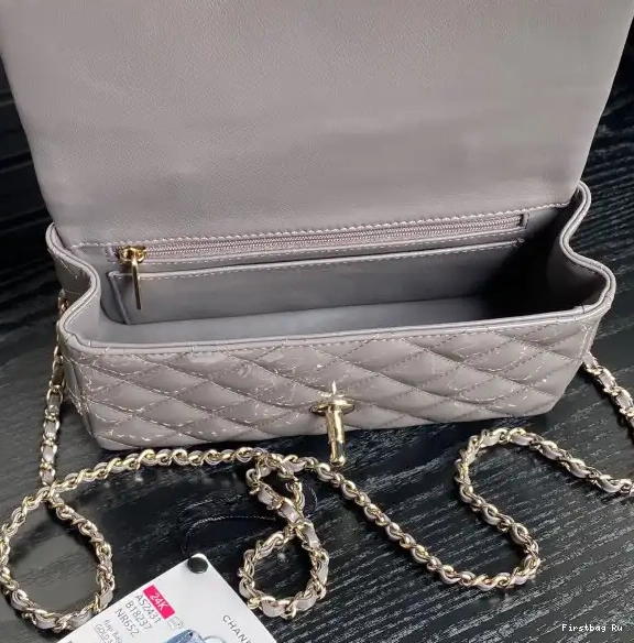 First Bag Ru CHANELassic Handle Handbag With CHANEL Top Mini 0513